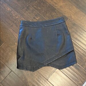 BB Dakota Black Textured Mini Skirt